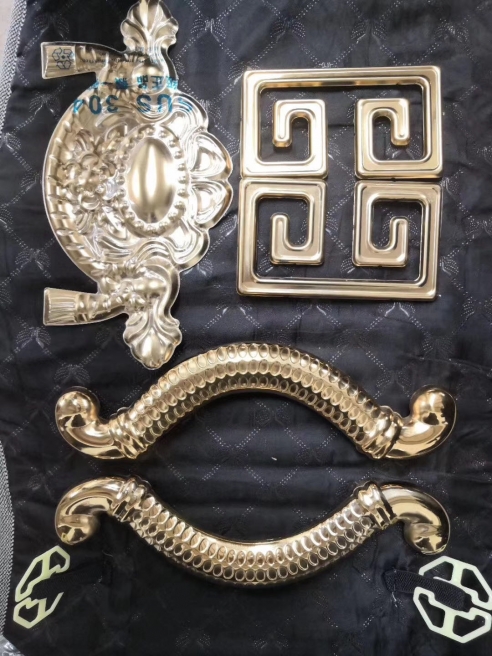开云足球_开云（中国）
门装饰花